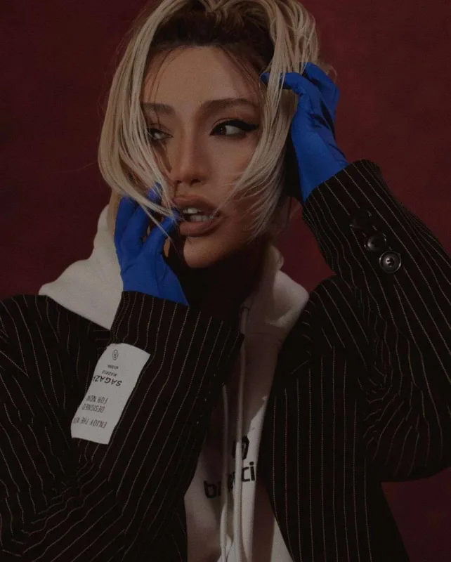 “Bir müddət dikdaban geyinə bilməyəcəyəm”