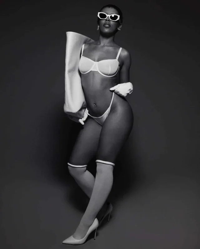 Doca yenə fərqli obrazda