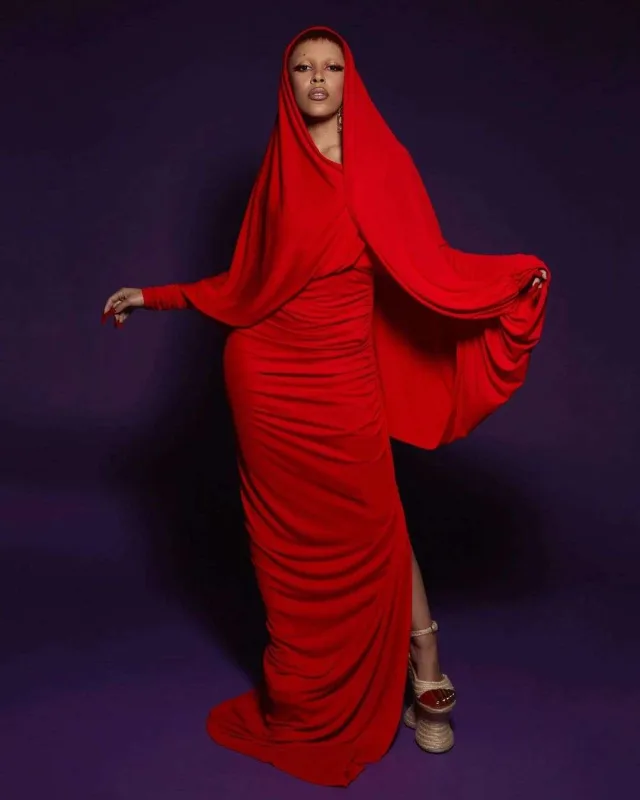 Doca yenə fərqli obrazda