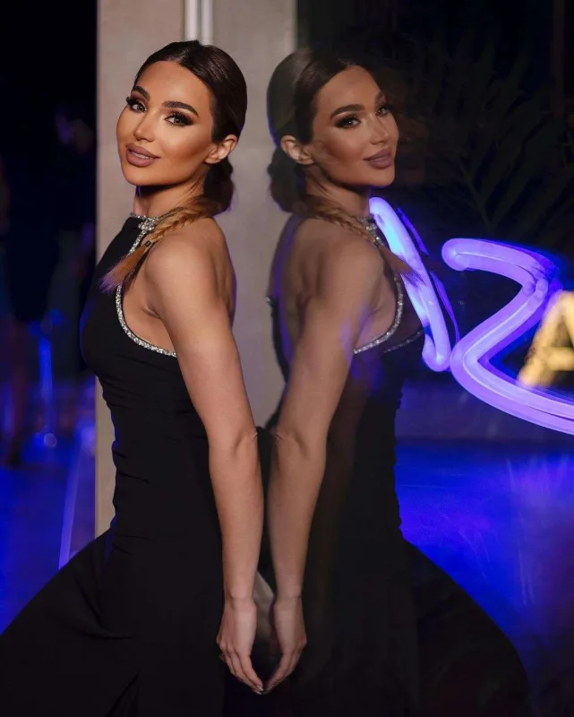 “Ağzını açanda ürəyin bulanır”