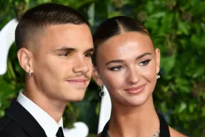 Bekhamların kiçik oğlu da evlənir