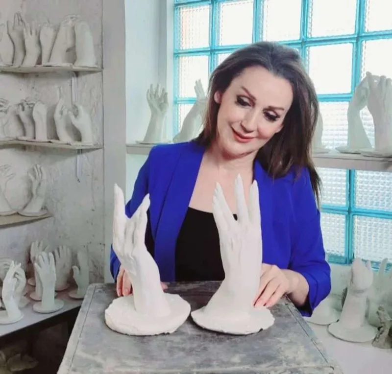 Tanınmışların əllərinin heykəlləri hazırlanır