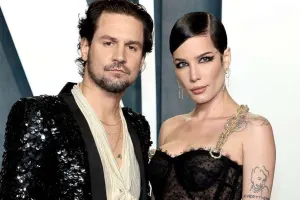 Helsi türk sevgilisindən ayrıldı