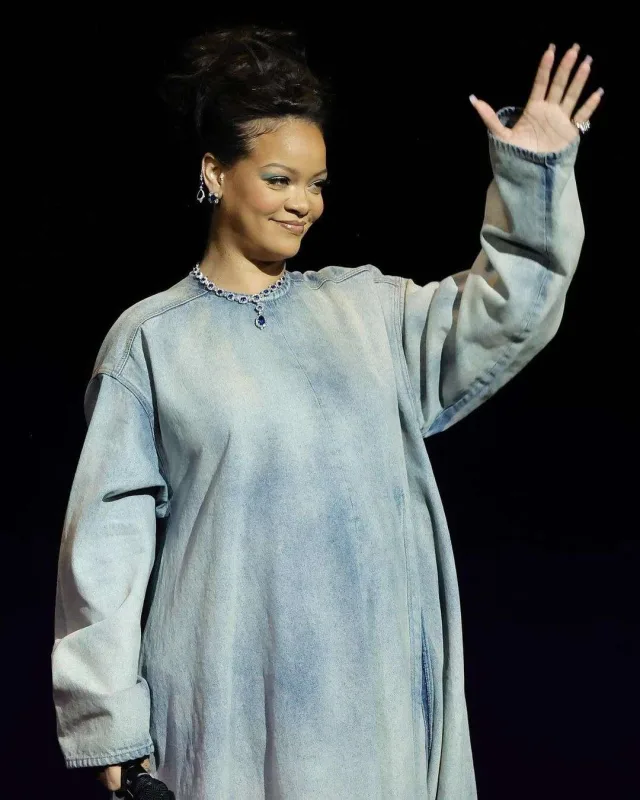 Rihanna film gecəsində