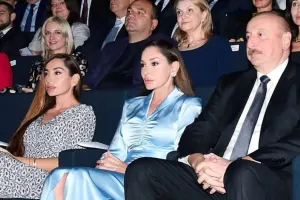 Prezident və ailəsi Zərifə Əliyevaya həsr olunan konsertdə