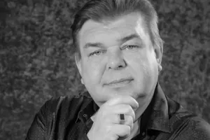 Rus aktyor 51 yaşında vəfat etdi