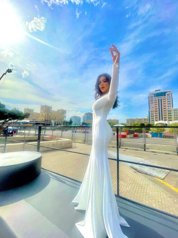 Himnimiz F1-də Aiselin ifasında