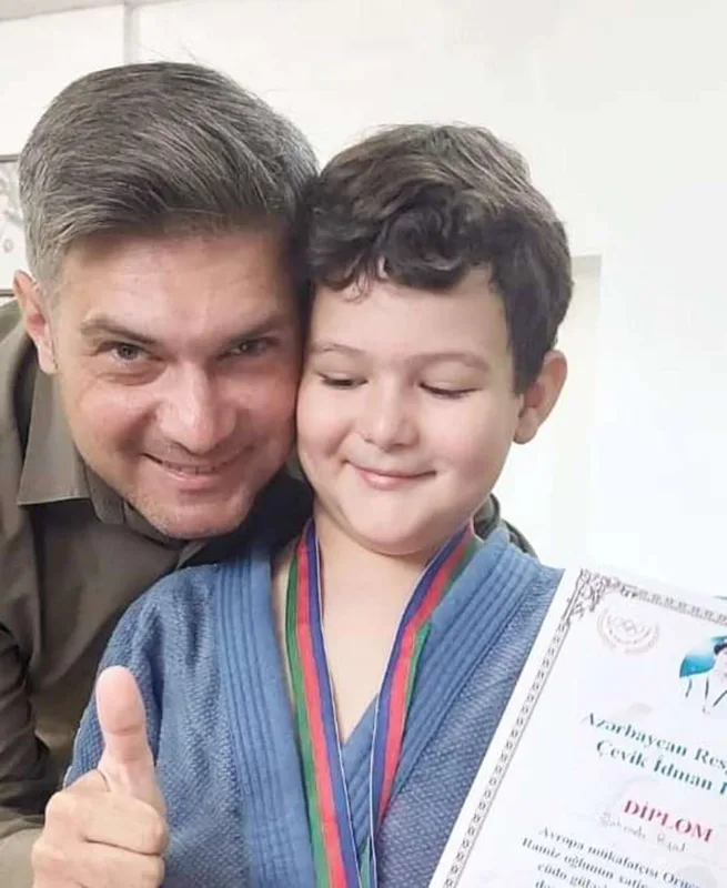 Emilin oğlu cüdo yarışında 1-ci oldu