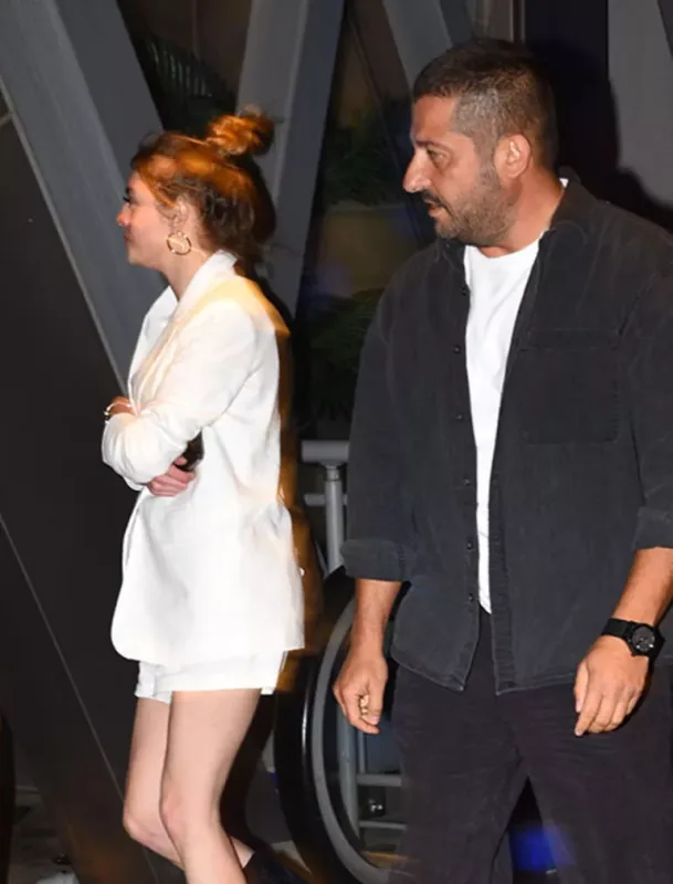 Melis iş adamı ilə eşq yaşayır