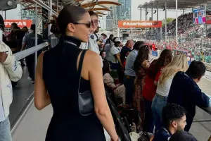 Rus model Bakıdan yazdı