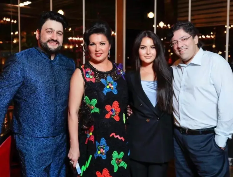 Ayseldən Yusif Eyvazovla bağlı paylaşım