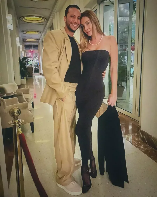 Şeyma misirli sevgilisi ilə ailə qurdu