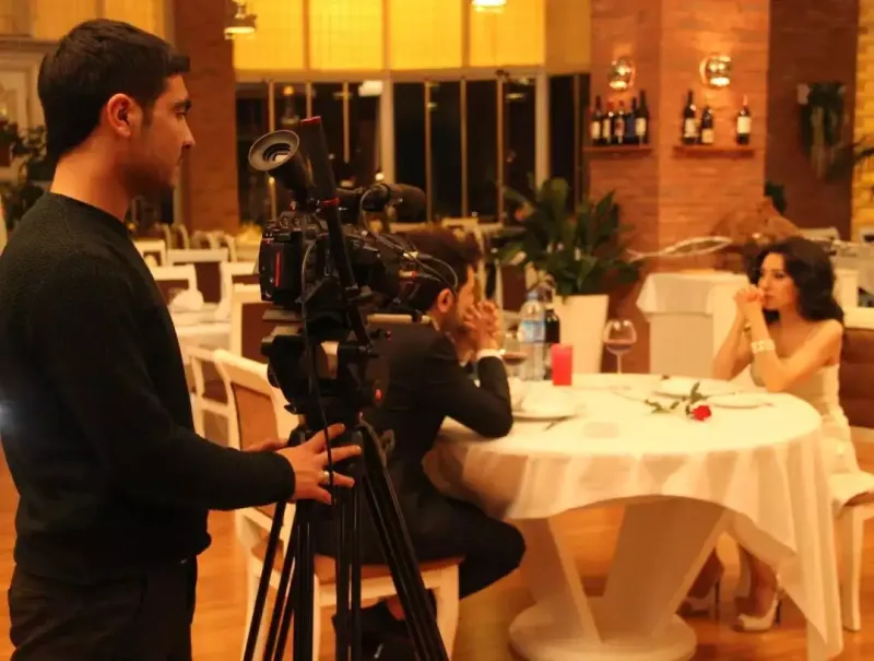 Flora Kərimova və qızı illər öncə