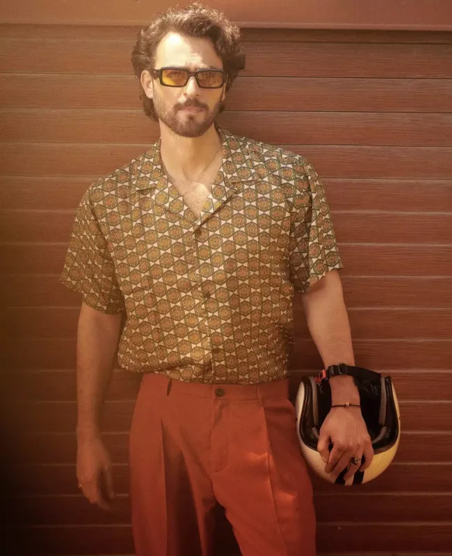 Birkandan “Hello” üçün fotolar