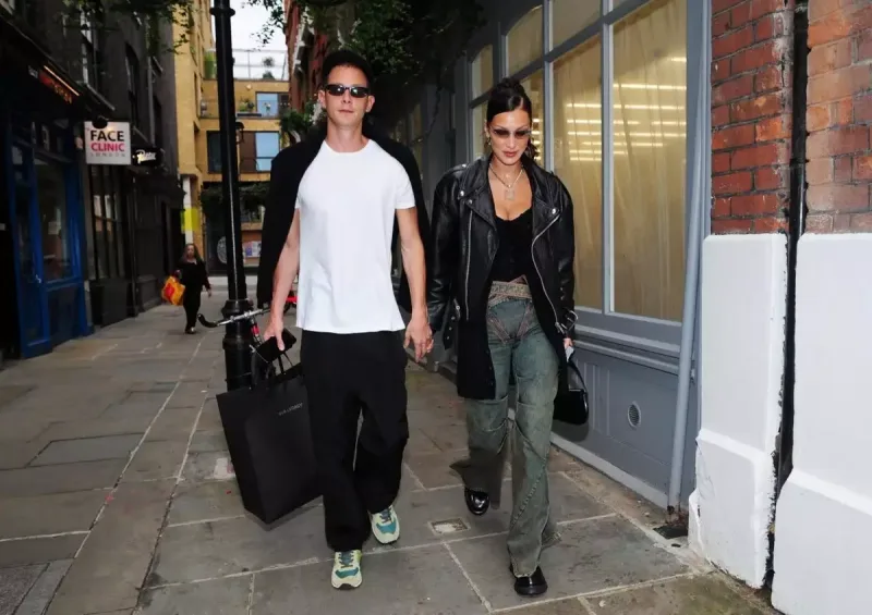 Bella Hadid sevgilisindən ayrıldı