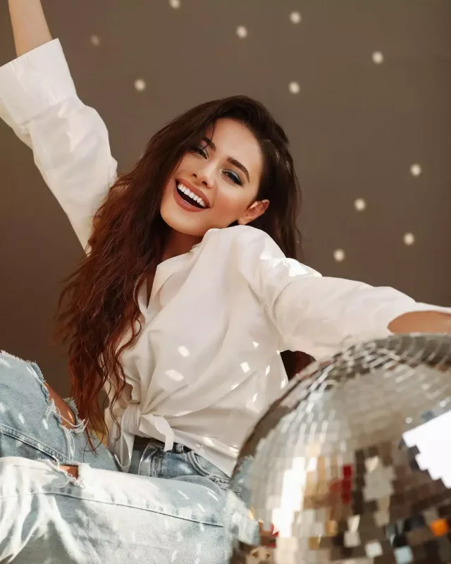 Samirə sarışın oldu