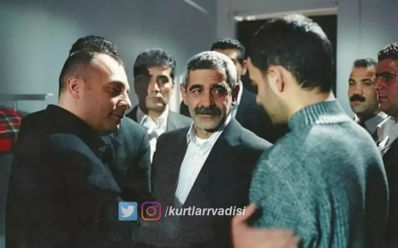 “Eşkiya”nın ulduzu Bakıya gəlir