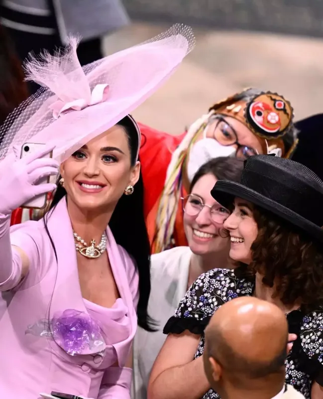 Tacqoyma mərasimində Dianadan ilhamlandı