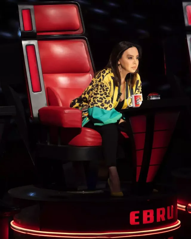 “İndi olsaydı, Ebrunu yox, sizi seçərdik”