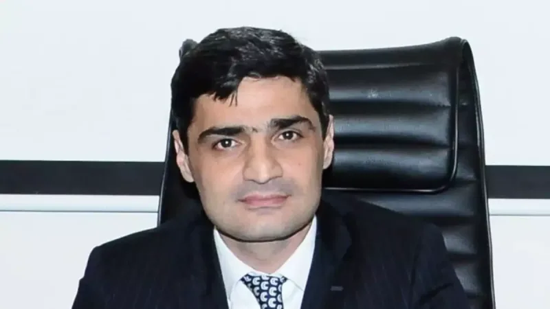 Sabiq mədəniyyət nazirinin müavini əfv edildi