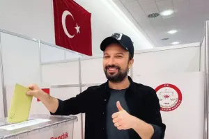 Tarkan səs verdi