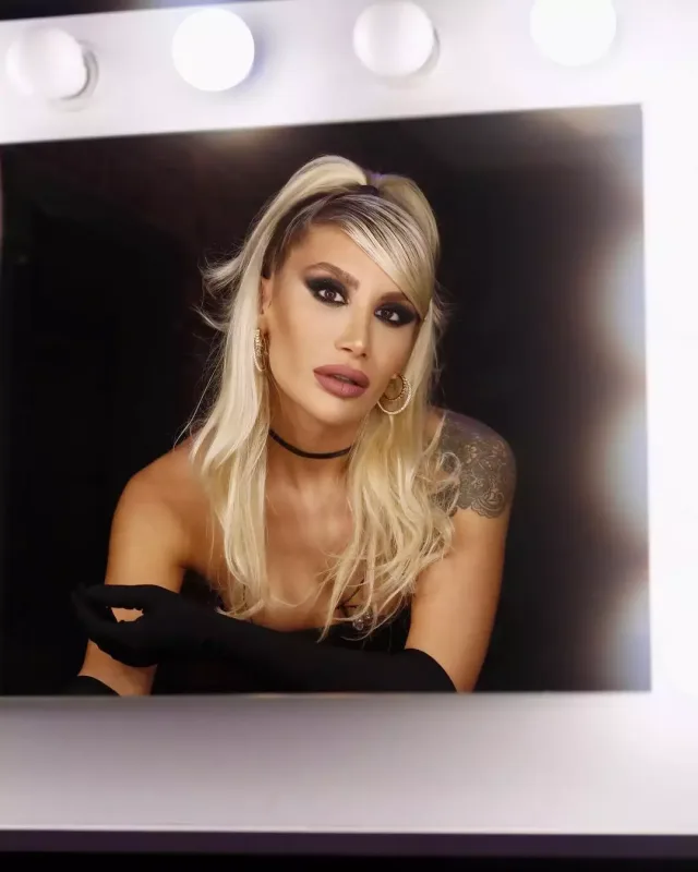 Cemlə azərbaycanlı model hələ də eşq yaşayır?