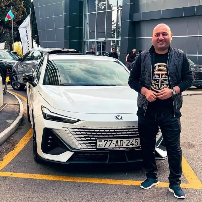 Maşın alıb, amma sürə bilmir