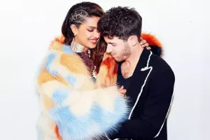 İlk görüşlərində ərinin 7, özünün 17 yaşı var imiş