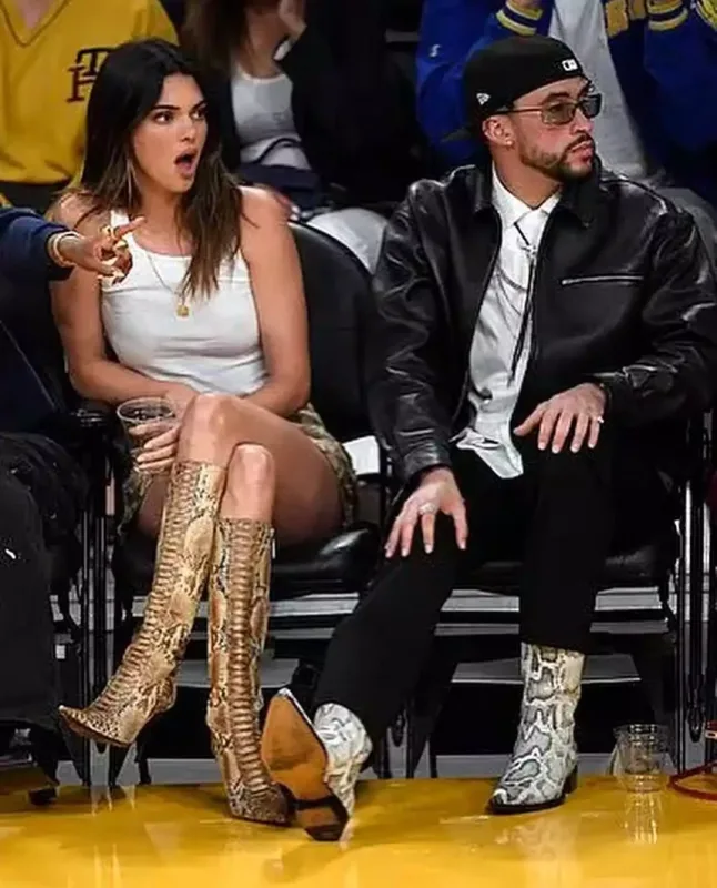 İlan qabığı çəkmələrlə matçda