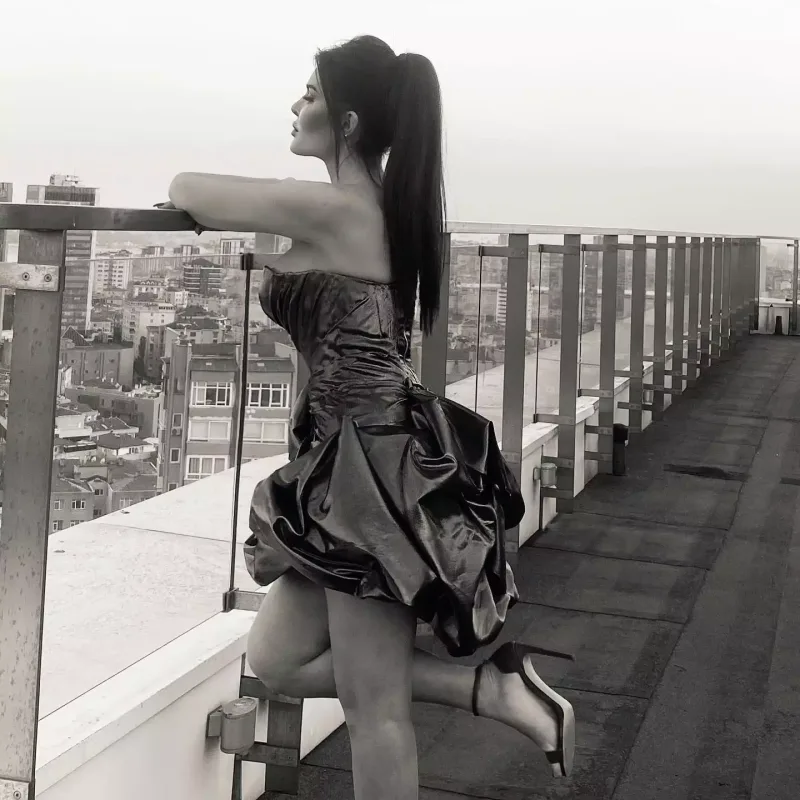 “Cinsi oriyentasiyanı kimdənsə örnək götürmürsən”