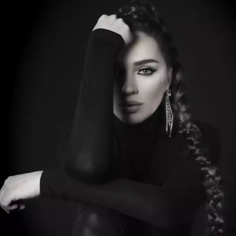 Səbinə aylar sonra kamera qarşısında