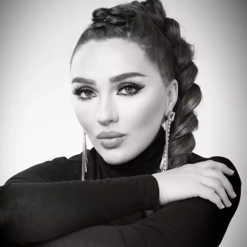 Səbinə aylar sonra kamera qarşısında