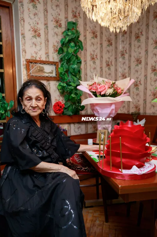 94 yaşlı Roza Cəlilova