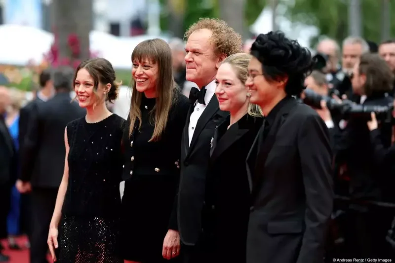 “Kann”ın ikinci günündən fotolar...