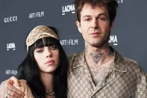 Billi sevgilisindən ayrıldı