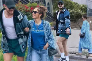 Den Reynolds sevgilisi ilə görüntüləndi