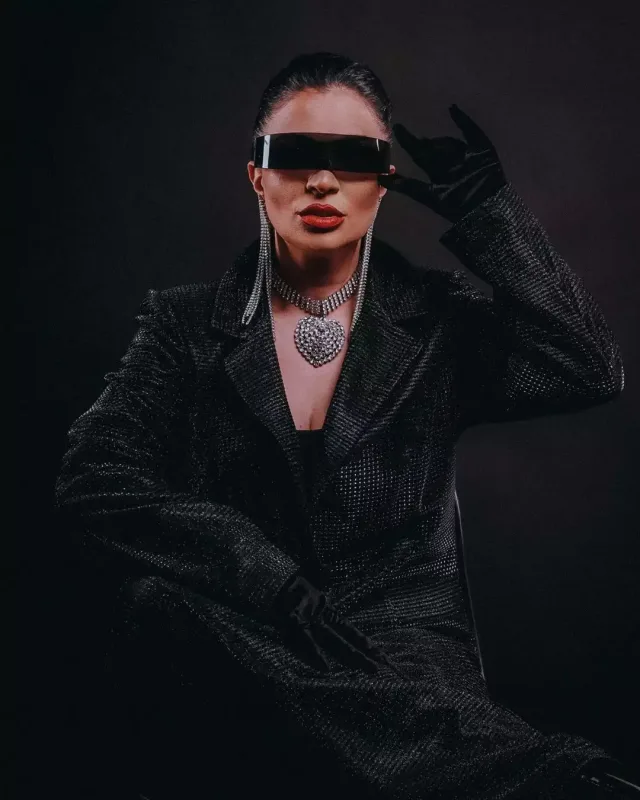 Aynur yenə imicini dəyişdi