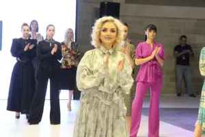 Gülnarə Xəlilovanın kolleksiyası Azərbaycan Moda Həftəsində