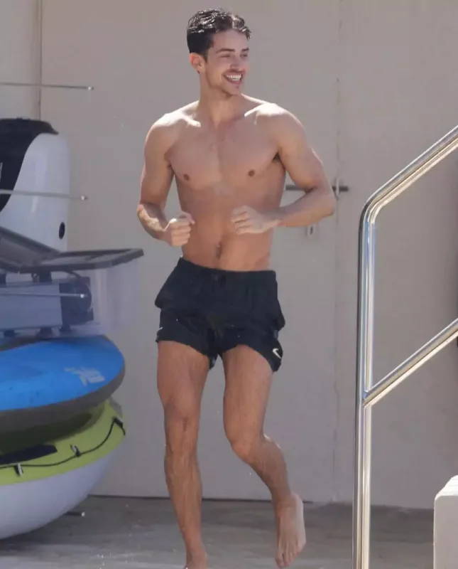 Festivaldan sonra çimərliyə