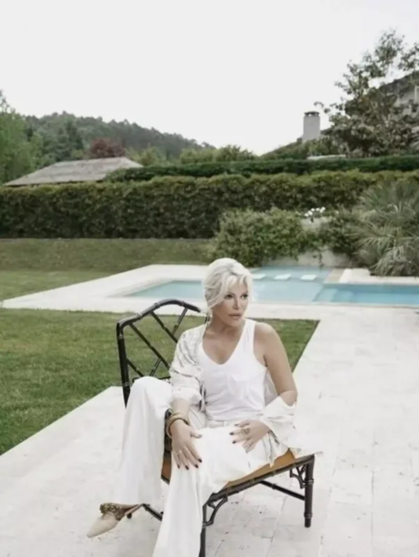 Villasını fantastik qiymətə satdı