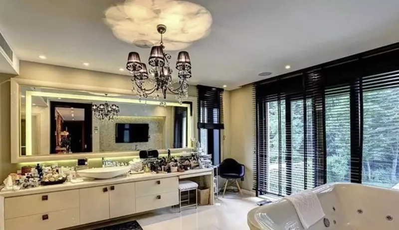 Villasını fantastik qiymətə satdı