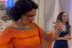 Netrebko Azərbaycan mahnısına oynadı