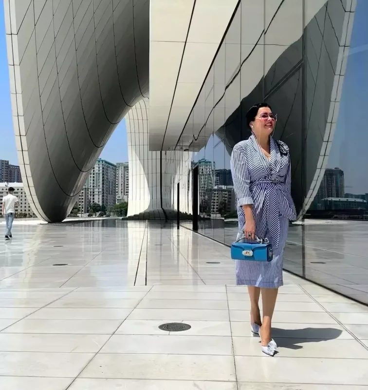 Netrebko Azərbaycan mahnısına oynadı