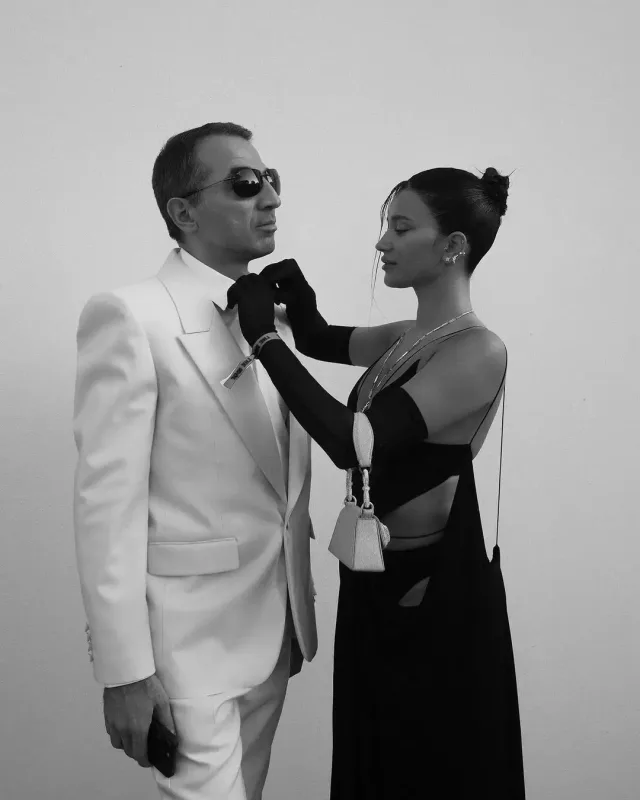 Azərbaycanlı iş adamı xanımı ilə “Kann”da!