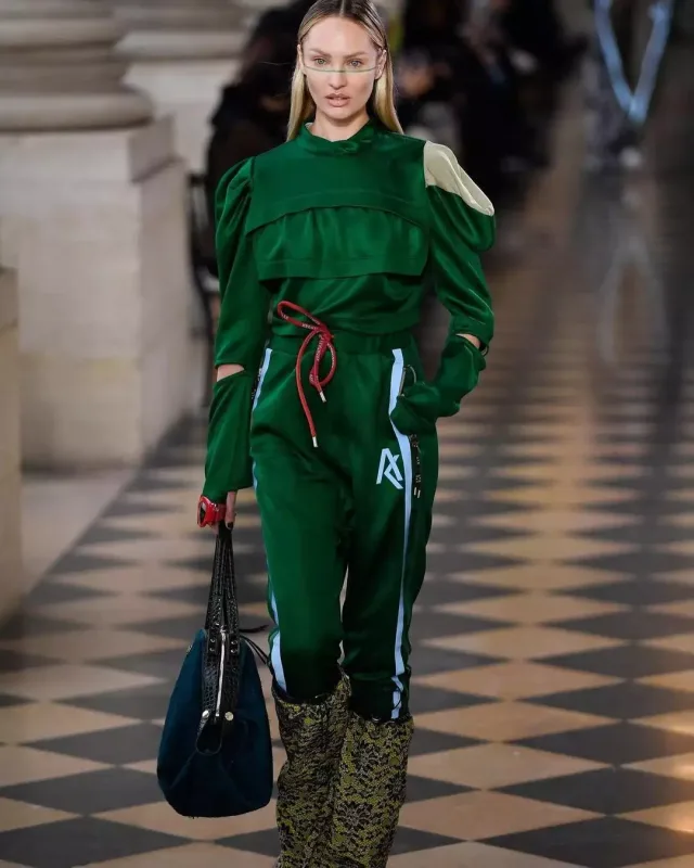 Herrinin “Victoria's Secret” modeli yeni sevgilisi