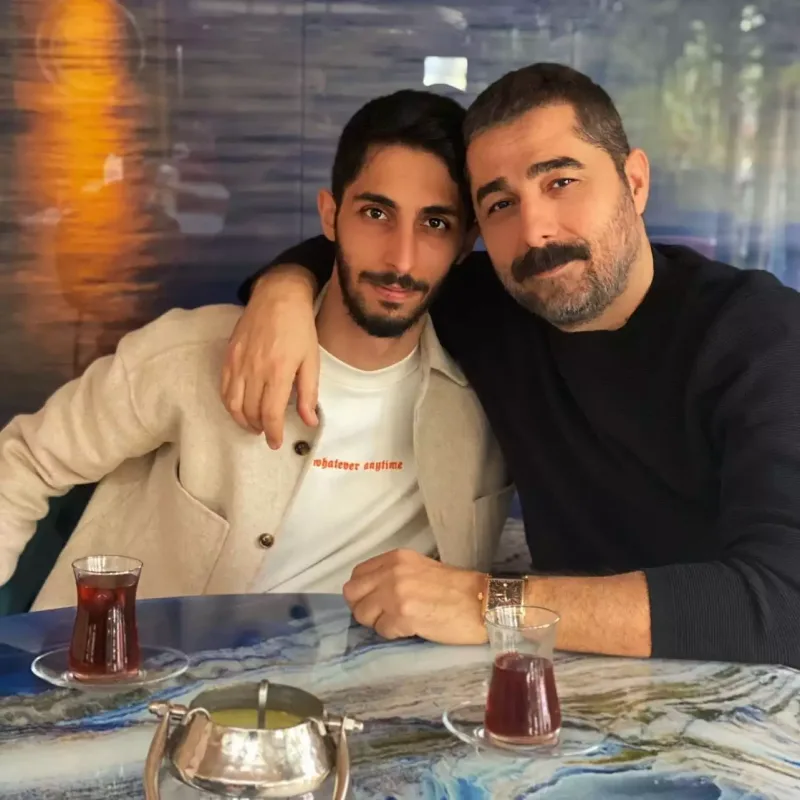 Nəvəsini məhkəməyə verdi