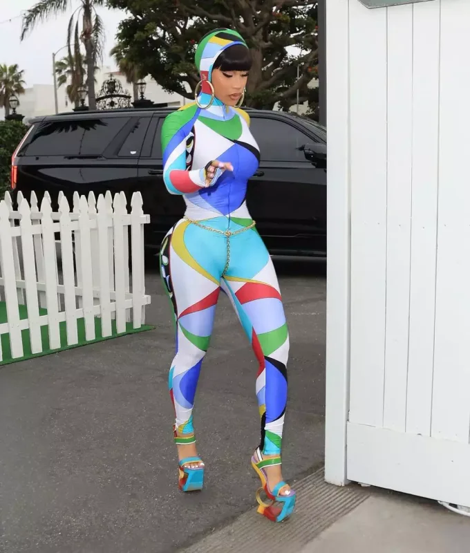 Kardi Bi brendinin təqdimatında