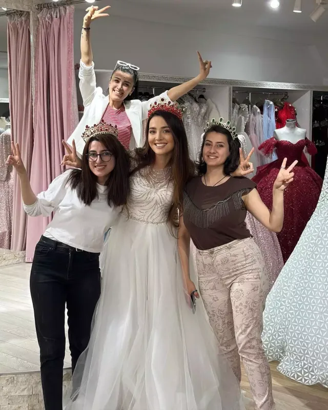 Yenə gəlinlik, yenə Kəmalə...