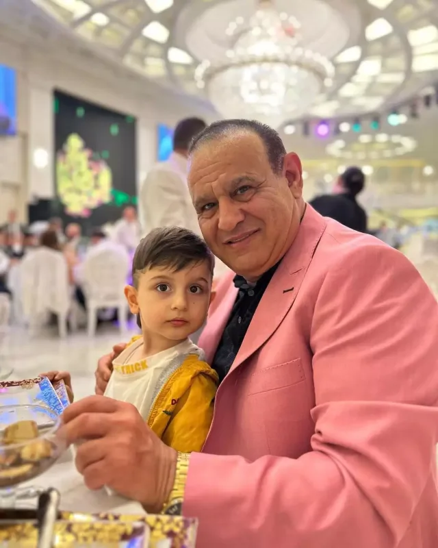 Tacir oğluna toy edir