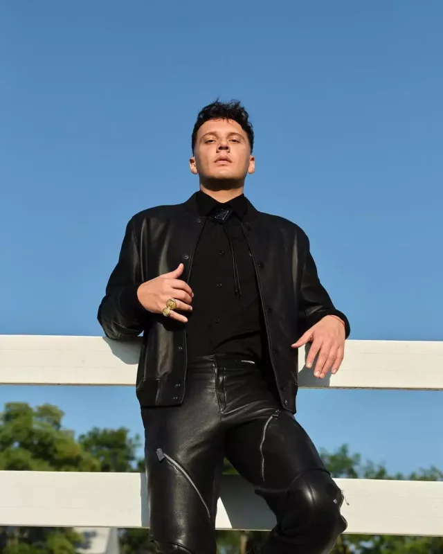 Edis azərbaycanlı reperə dəstək oldu